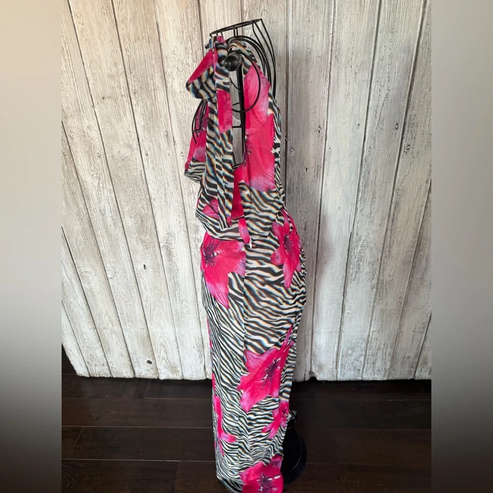 Fashion Nova Vibrant Pink Floral Zebra 2 Piece Set - Picture 9 of 11
